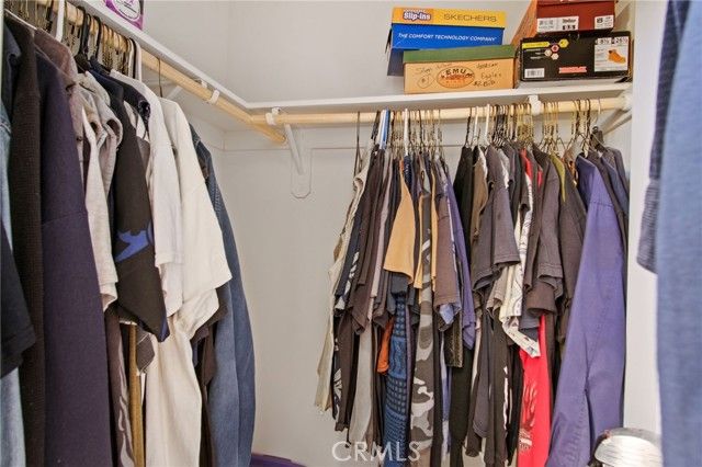 327 Hart Drive, Merced, CA 95348