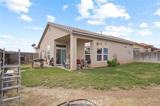 327 Hart Drive, Merced, CA 95348