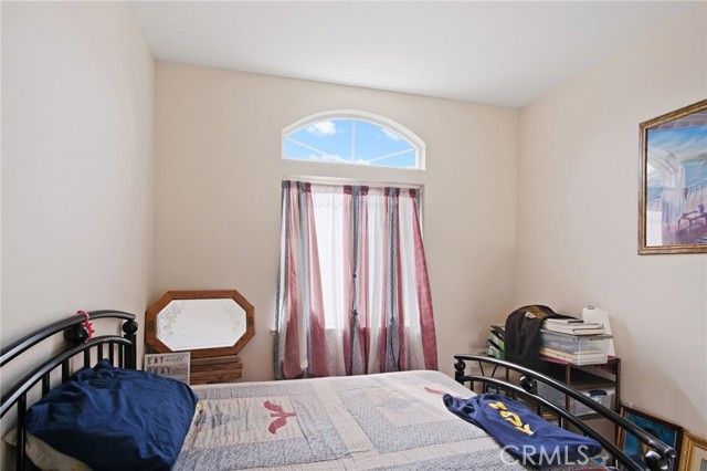 327 Hart Drive, Merced, CA 95348