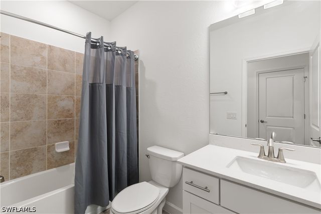 1473 Birdie DR, Naples, FL 34120