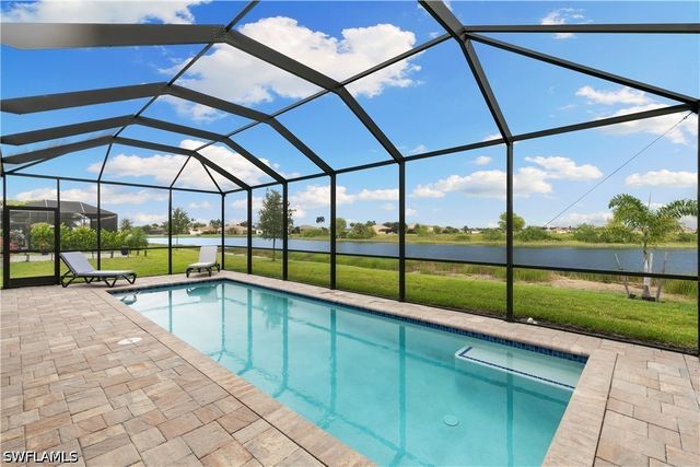 1473 Birdie DR, Naples, FL 34120