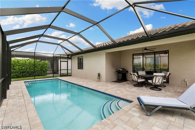 1473 Birdie DR, Naples, FL 34120