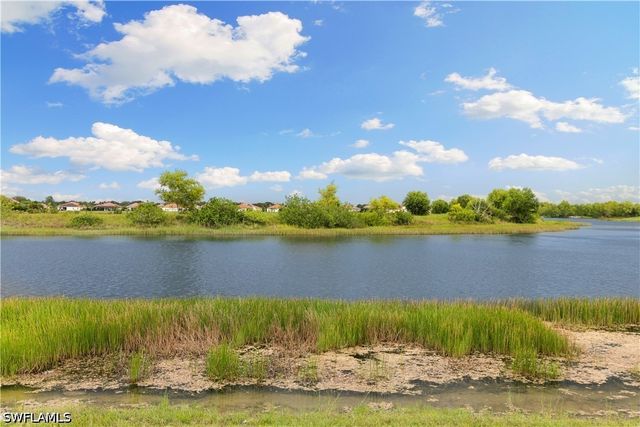 1473 Birdie DR, Naples, FL 34120