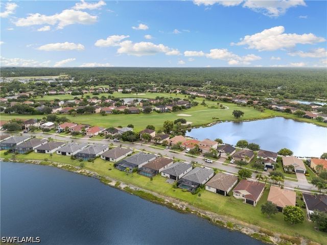 1473 Birdie DR, Naples, FL 34120