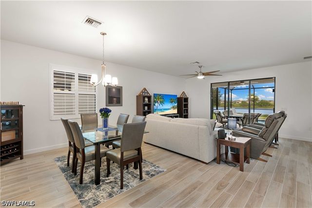 1473 Birdie DR, Naples, FL 34120