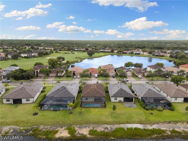 1473 Birdie DR, Naples, FL 34120