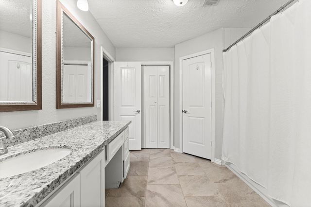 12730 Lake Conroe Hills Drive, Willis, TX 77318