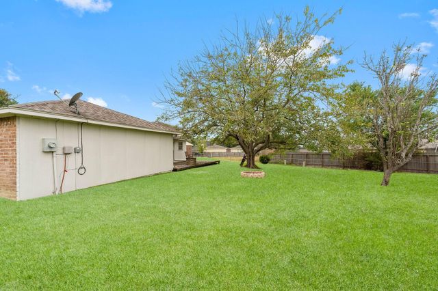 12730 Lake Conroe Hills Drive, Willis, TX 77318