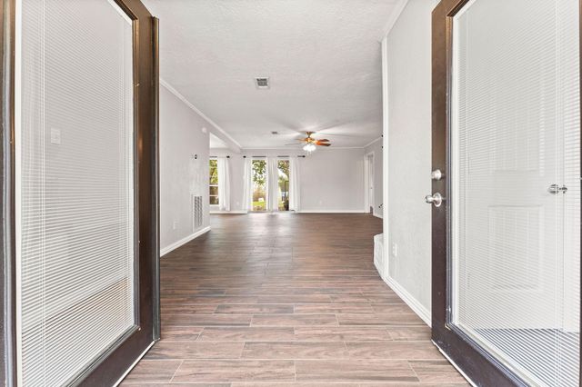 12730 Lake Conroe Hills Drive, Willis, TX 77318