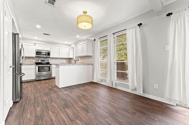 12730 Lake Conroe Hills Drive, Willis, TX 77318