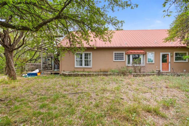 452 River View DR, Johnson City, TX 78636