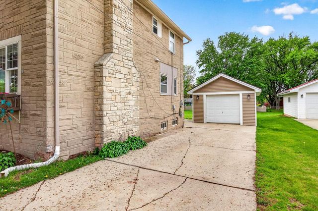 1003 DEPOT STREET, Little Chute, WI 54140