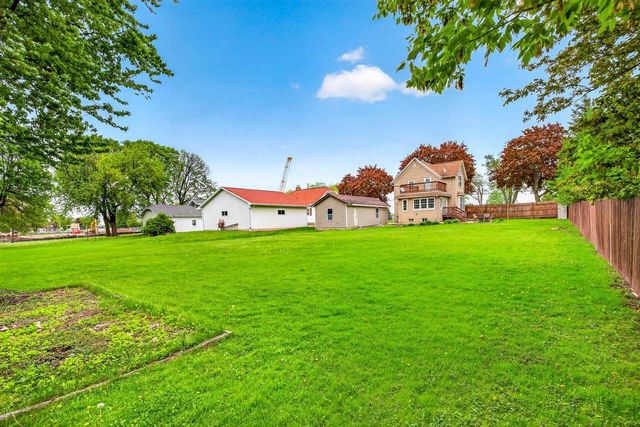 1003 DEPOT STREET, Little Chute, WI 54140