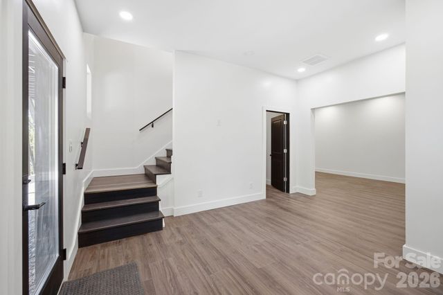 102 Sandpiper Palisades Street, Hendersonville, NC 28792