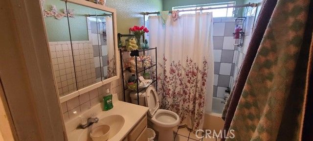 2703 Missouri, South Gate, CA 90280