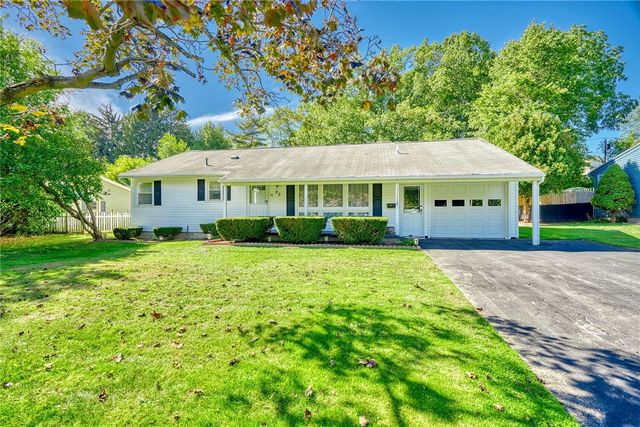 53 Summit Hill Drive, Greece, NY 14612