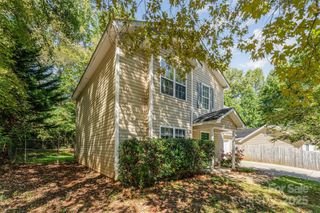 5143 Rosemede Drive, Charlotte, NC 28227