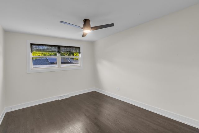 930 E 161st Place, South Holland, IL 60473