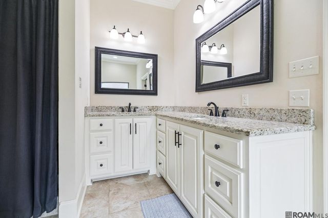 16357 Parker Place Dr, Prairieville, LA 70769