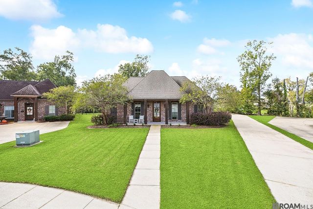16357 Parker Place Dr, Prairieville, LA 70769