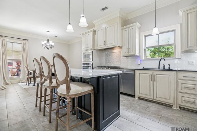 16357 Parker Place Dr, Prairieville, LA 70769