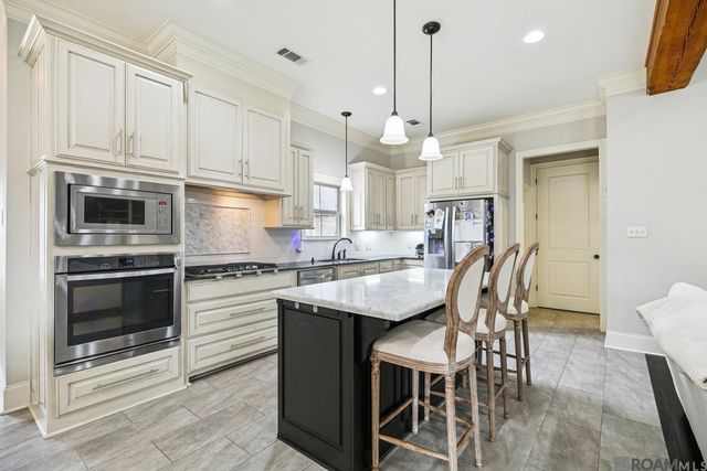 16357 Parker Place Dr, Prairieville, LA 70769