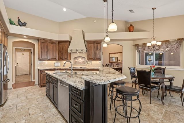 10901 Pasquale Drive NW, Albuquerque, NM 87114