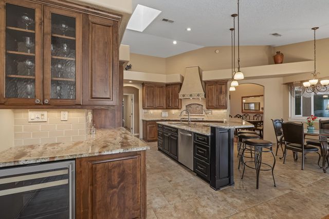 10901 Pasquale Drive NW, Albuquerque, NM 87114