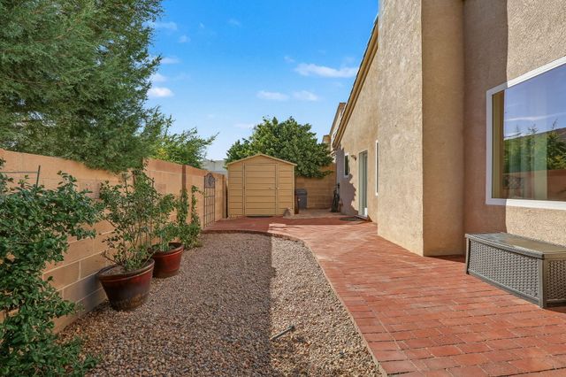 10901 Pasquale Drive NW, Albuquerque, NM 87114