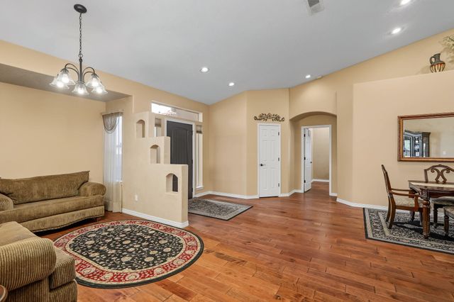 10901 Pasquale Drive NW, Albuquerque, NM 87114