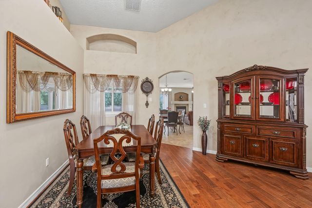 10901 Pasquale Drive NW, Albuquerque, NM 87114