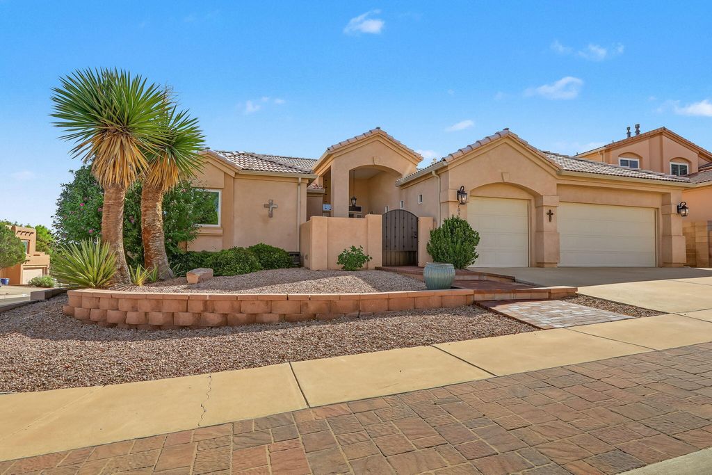 10901 Pasquale Drive NW, Albuquerque, NM 87114