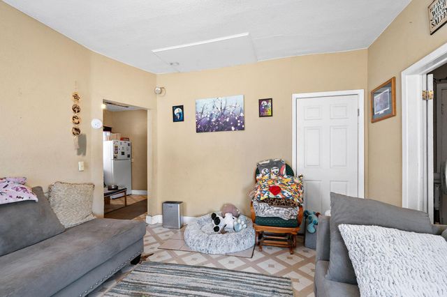 140 Davis Street S, Cambridge, MN 55008