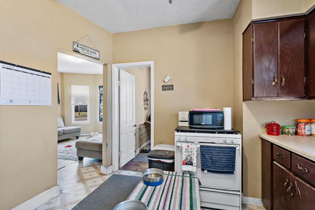 140 Davis Street S, Cambridge, MN 55008