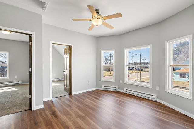 140 Davis Street S, Cambridge, MN 55008