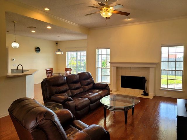 4914 Kerrville Dr, Corpus Christi, TX 78413