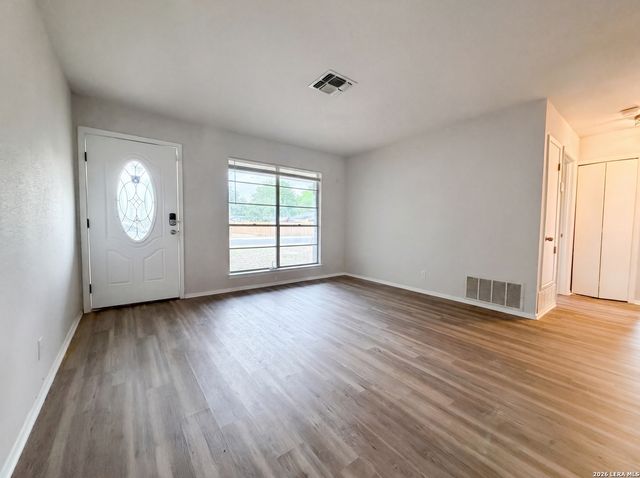 208 FOREST WAY, Schertz, TX 78154