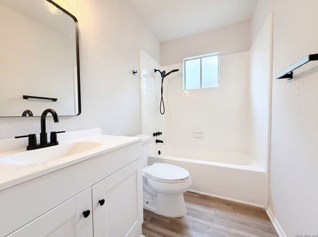 208 FOREST WAY, Schertz, TX 78154