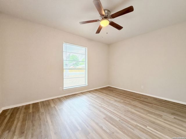 208 FOREST WAY, Schertz, TX 78154