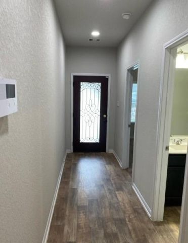 814 Rough Cut Court, Houston, TX 77090