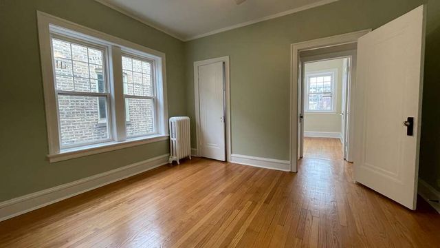 2734 W Winnemac Avenue 2, Chicago, IL 60625
