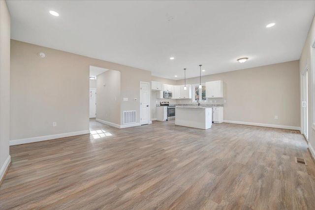 722 Belle Isle DR, Union Hall, VA 24176