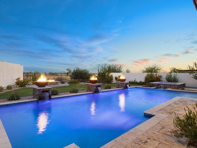 2247 N BEVERLY Place, Buckeye, AZ 85396