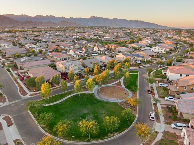 2247 N BEVERLY Place, Buckeye, AZ 85396