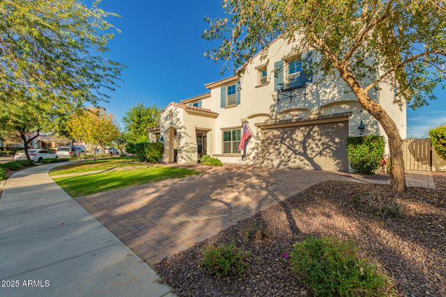 2247 N BEVERLY Place, Buckeye, AZ 85396