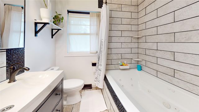 632 ALGERIA Road, Erie, PA 16505