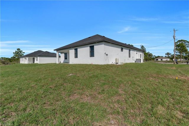 1304 Lee AVE, Lehigh Acres, FL 33972