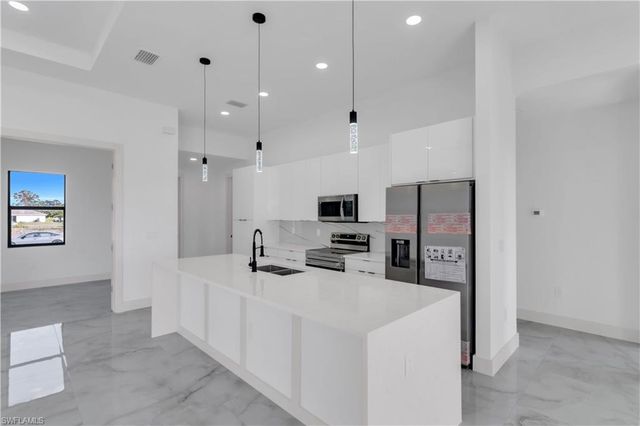 1304 Lee AVE, Lehigh Acres, FL 33972