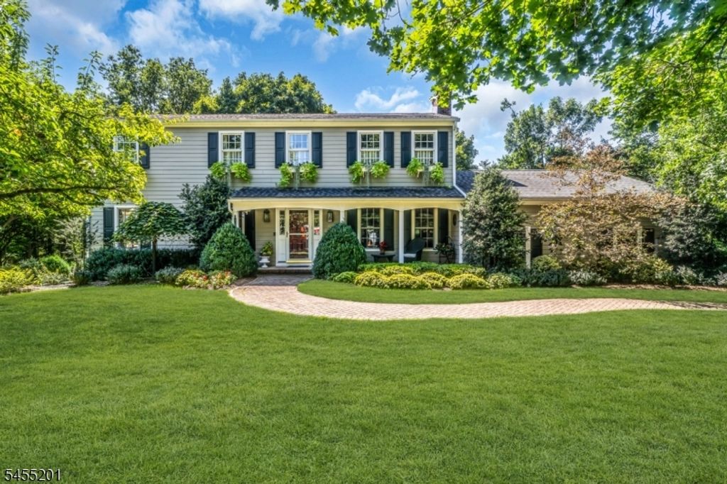 522 Golf Links Dr, Bridgewater Twp., NJ 08807 — exterior