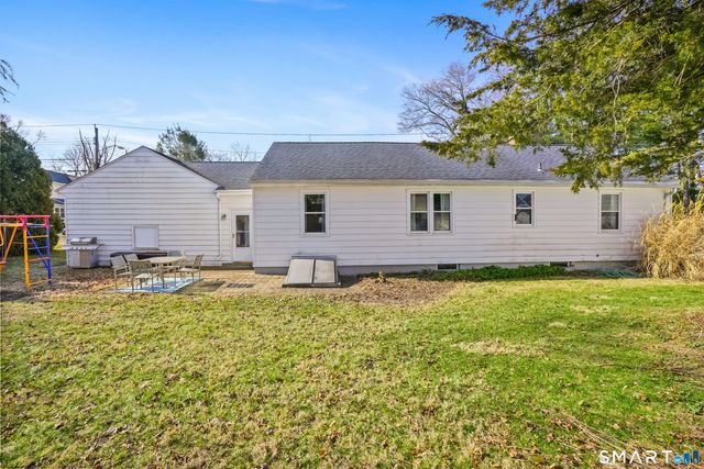 184 Greenway Street, Hamden, CT 06517